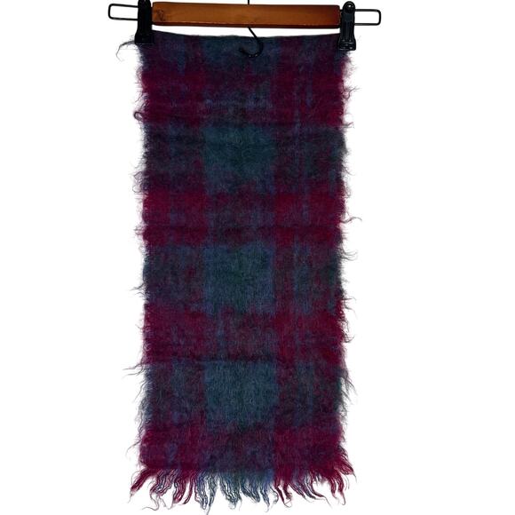 Jedburgh Kiltmakers Scotland Mohair and Wool Scarf - Picture 2 of 2